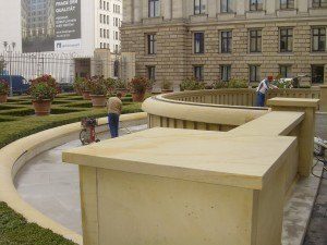 Steinreinigung Berlin - Sandstein Brunnen Bundesrat